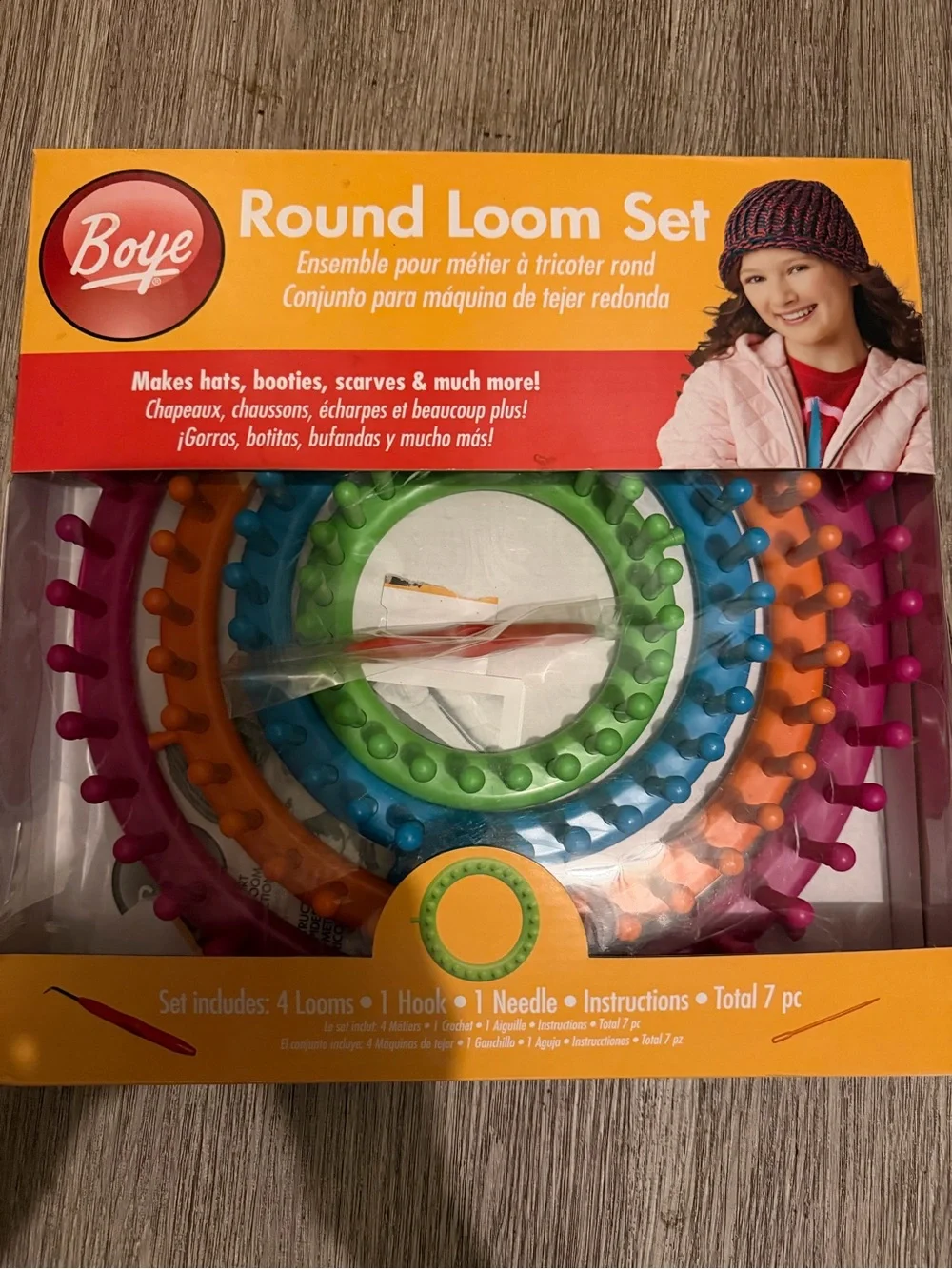 Boye Round Loom Set - Burgundy Knit Hat Kit